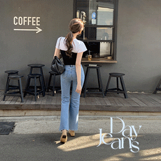 Day Jeans No.11 ブーツカットデニムパンツ